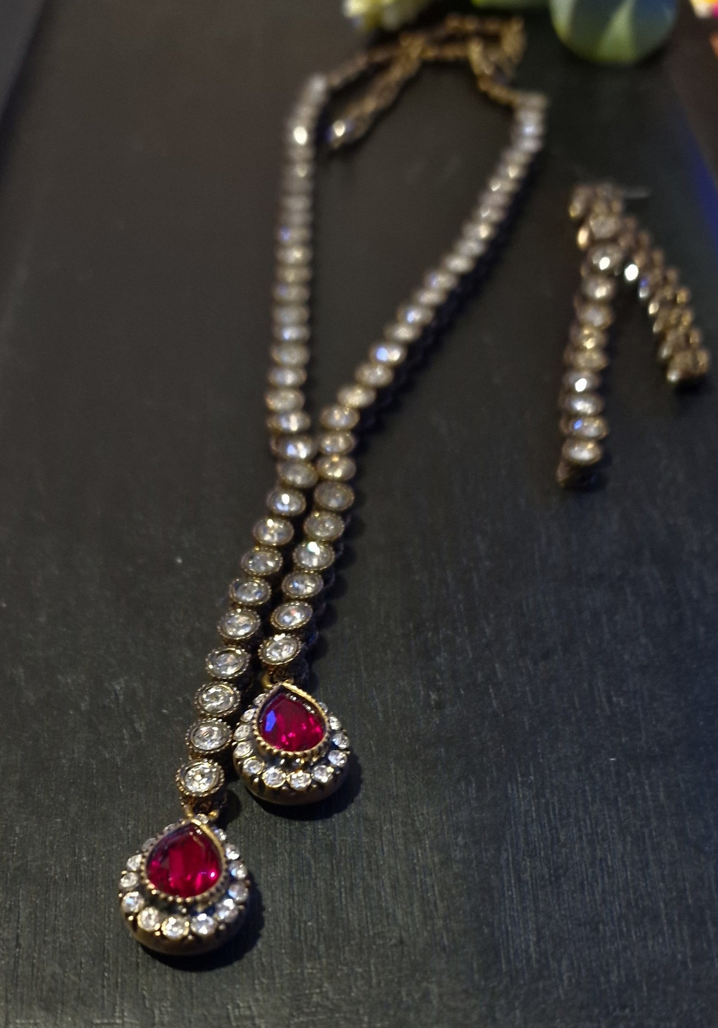 Schmuck-Set mit Zirkonsteinen KK-1