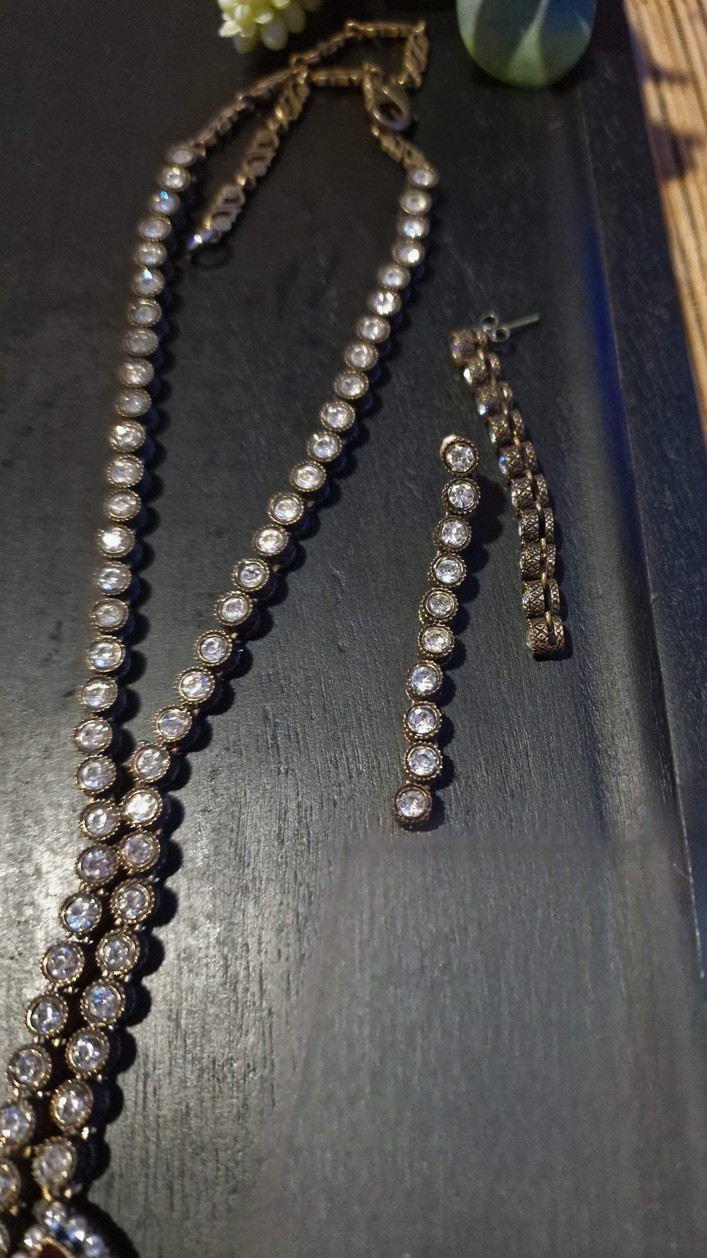 Schmuck-Set mit Zirkonsteinen KK-1