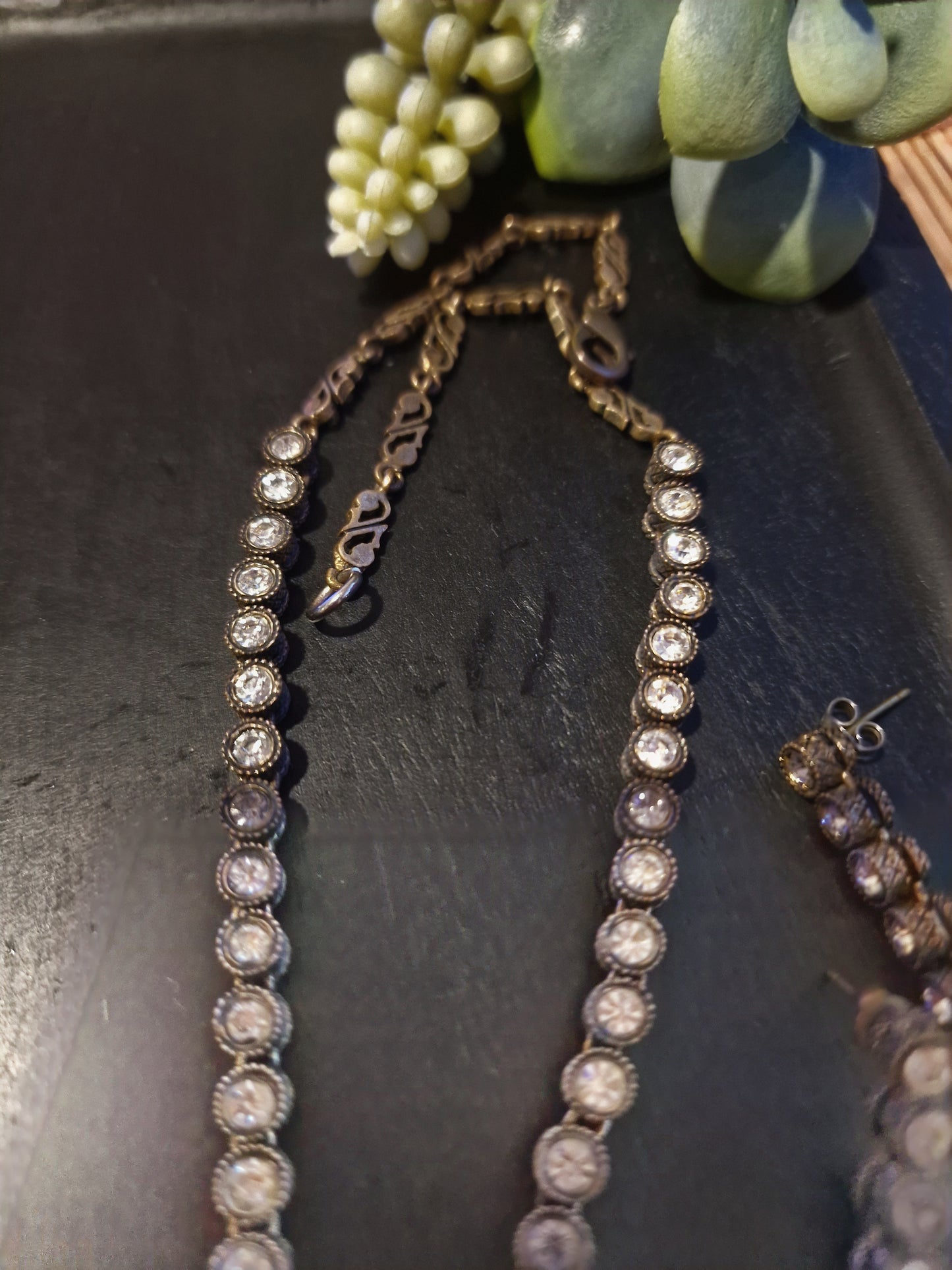 Schmuck-Set mit Zirkonsteinen KK-1