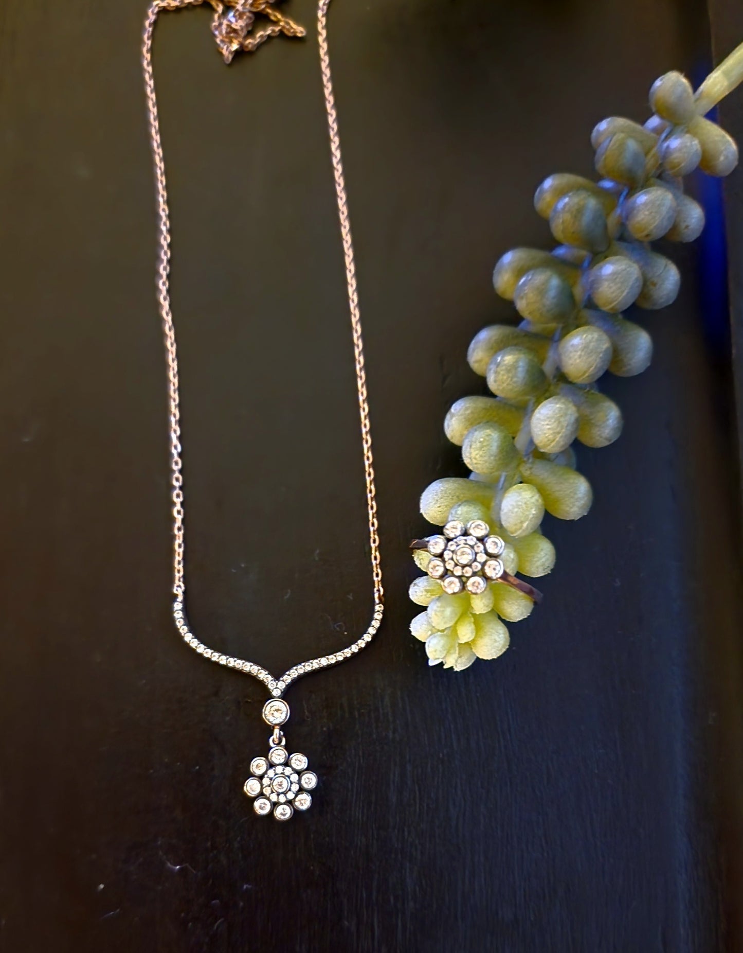 Schmuck-Set mit Zirkonensteinen KY-1