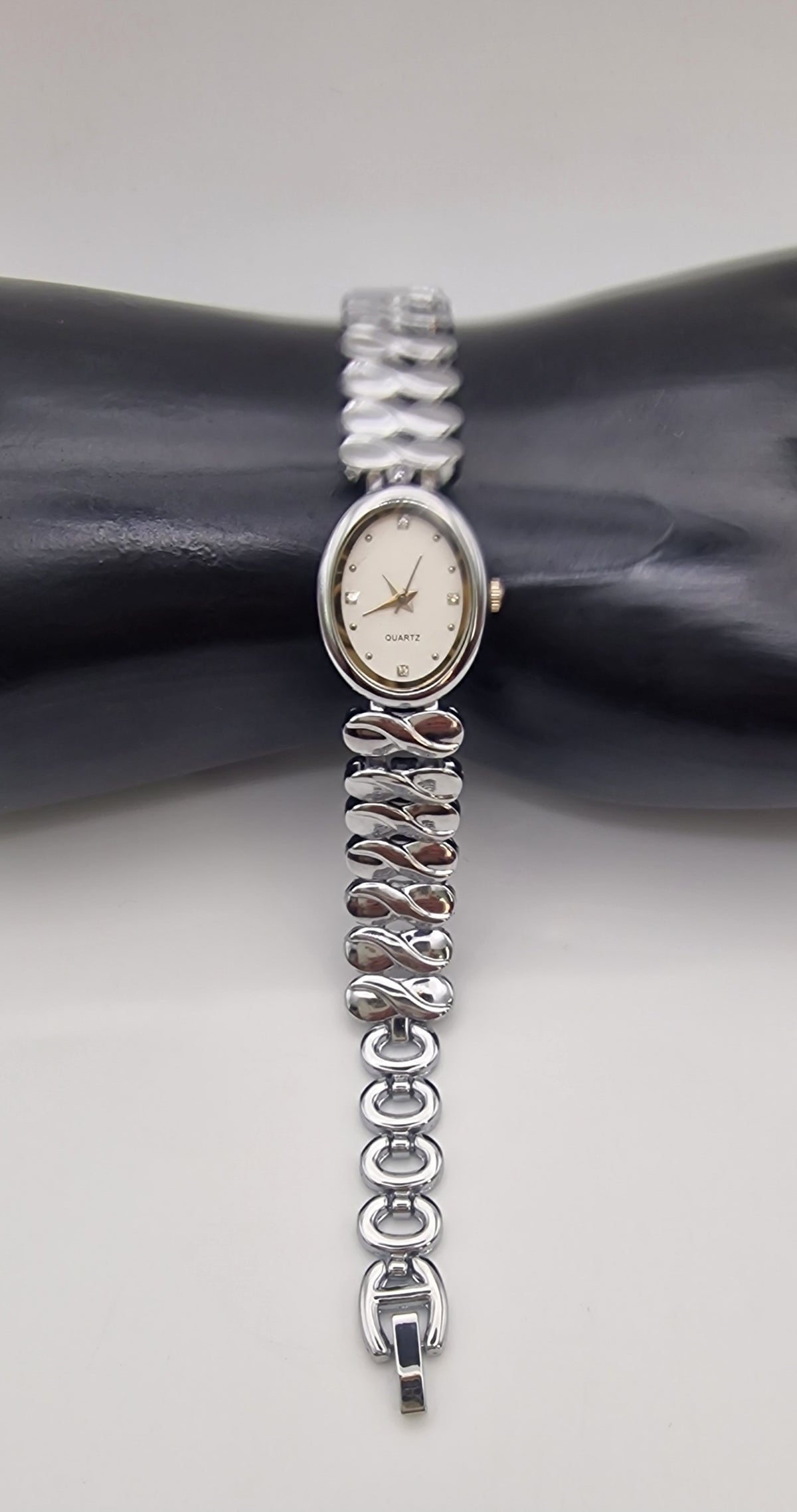 Armbanduhr S-10