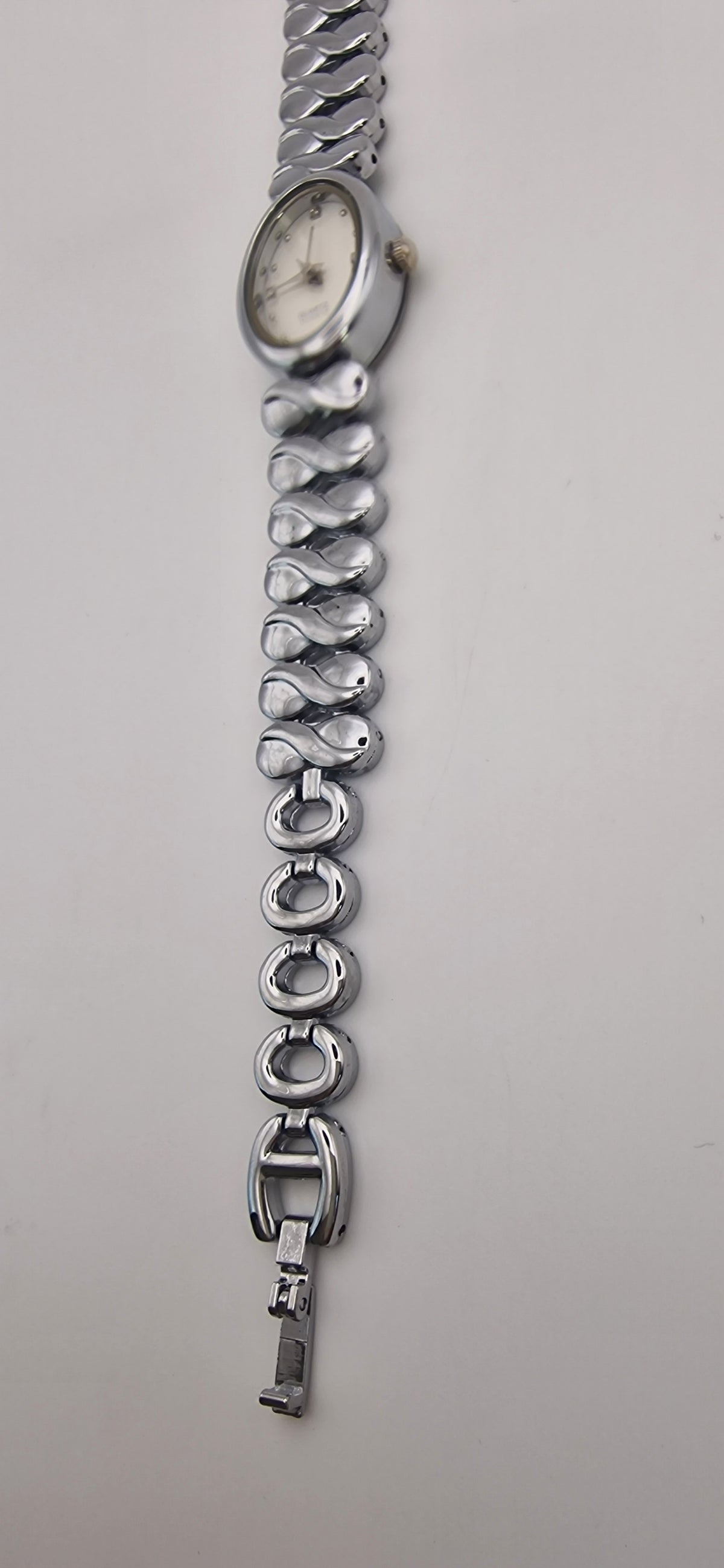 Armbanduhr S-10