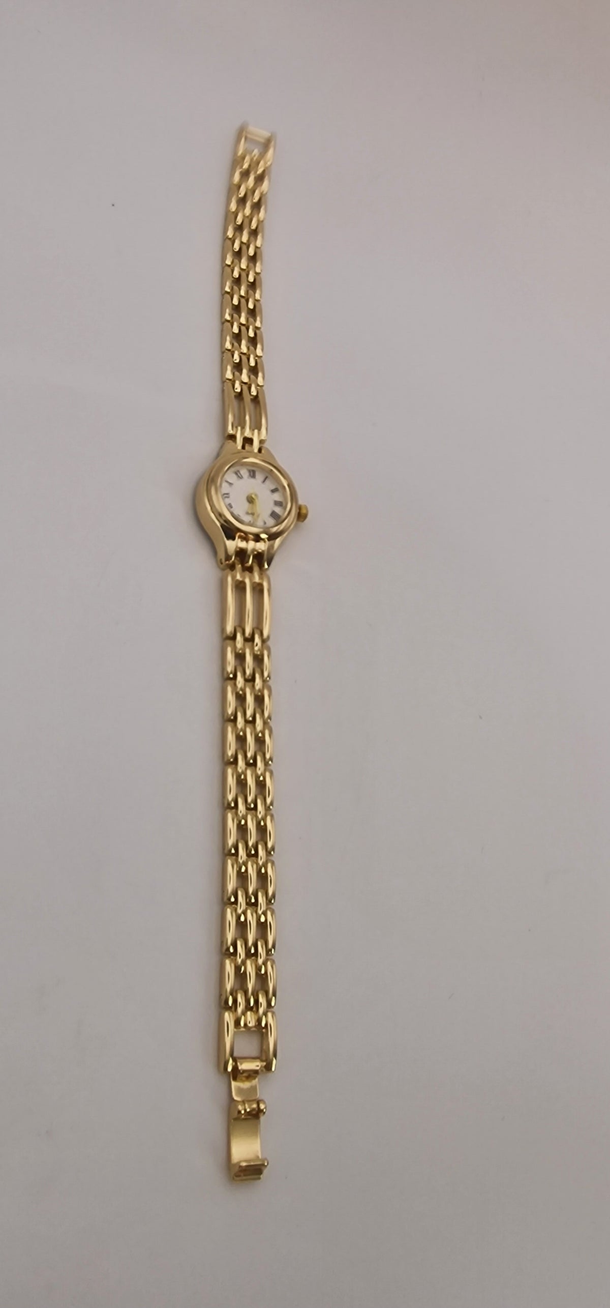 Armbanduhr S-15