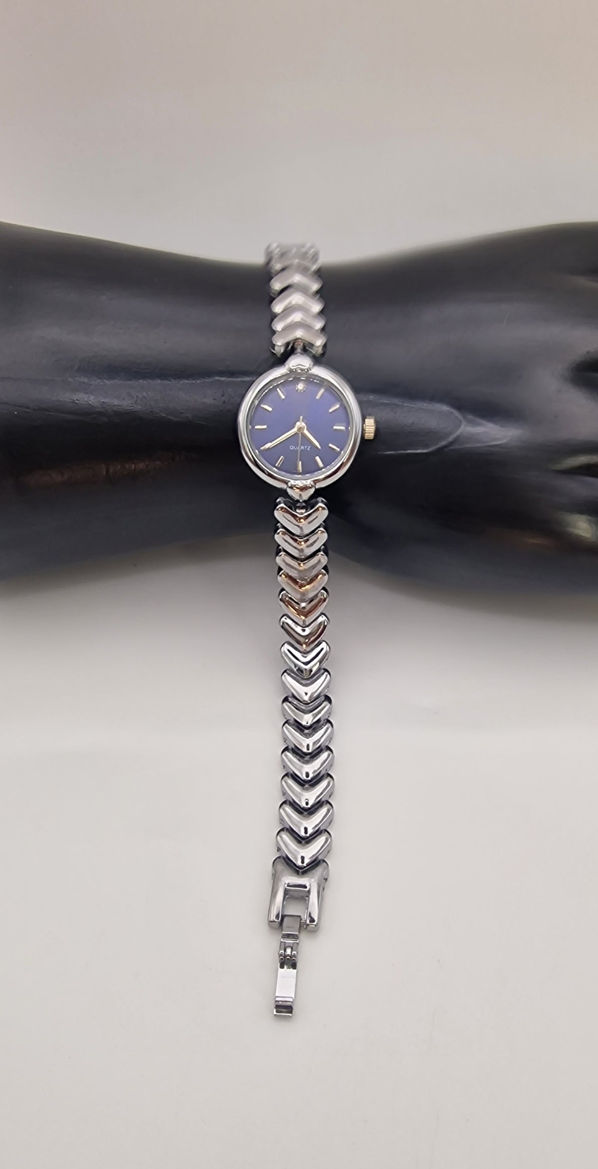 Armbanduhr S-16