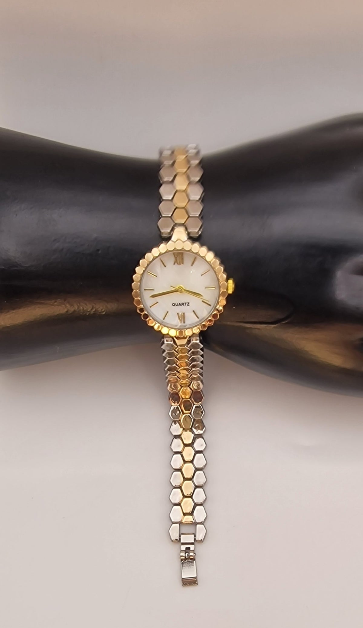 Armbanduhr S-19