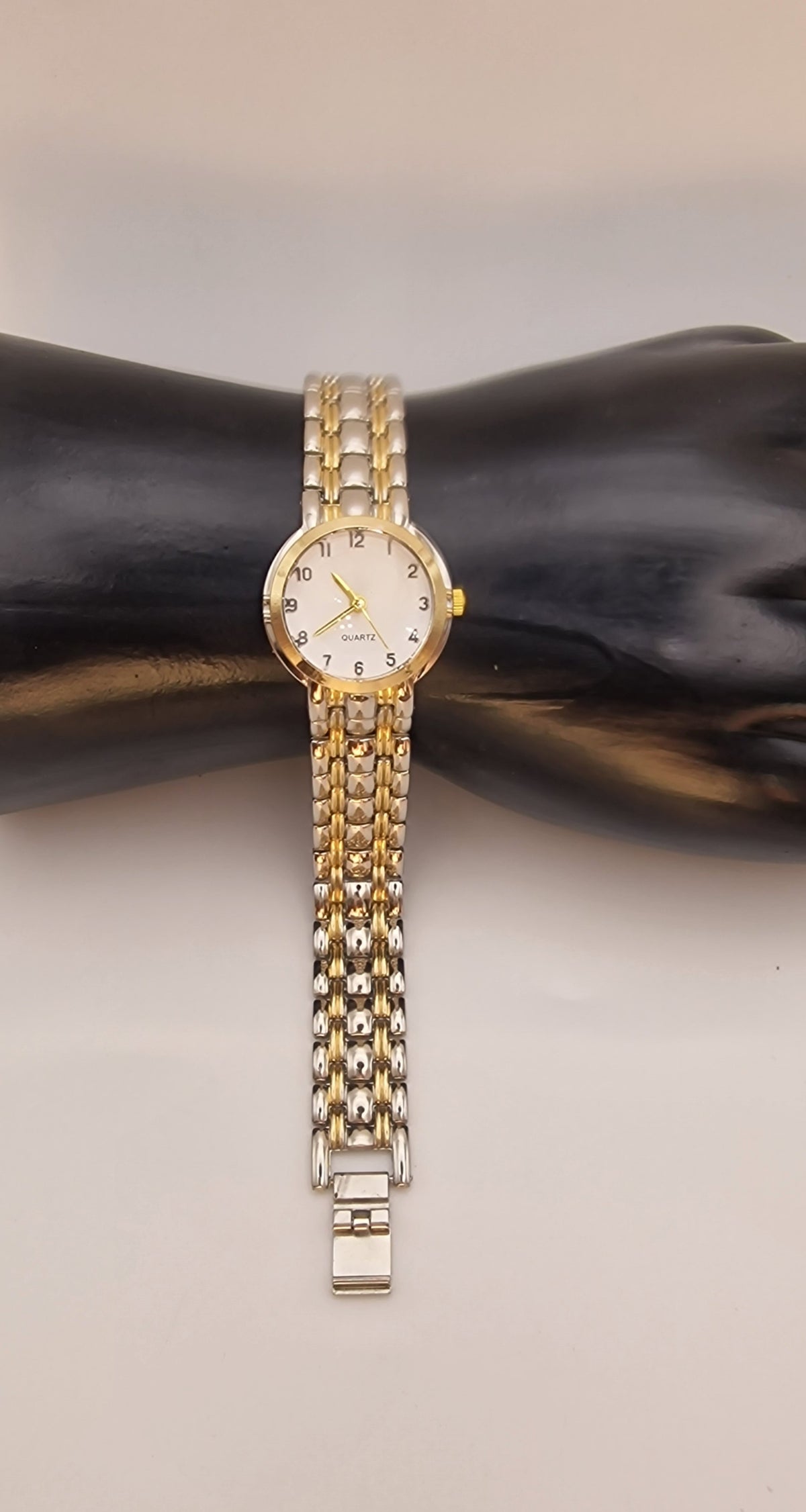 Armbanduhr S-20