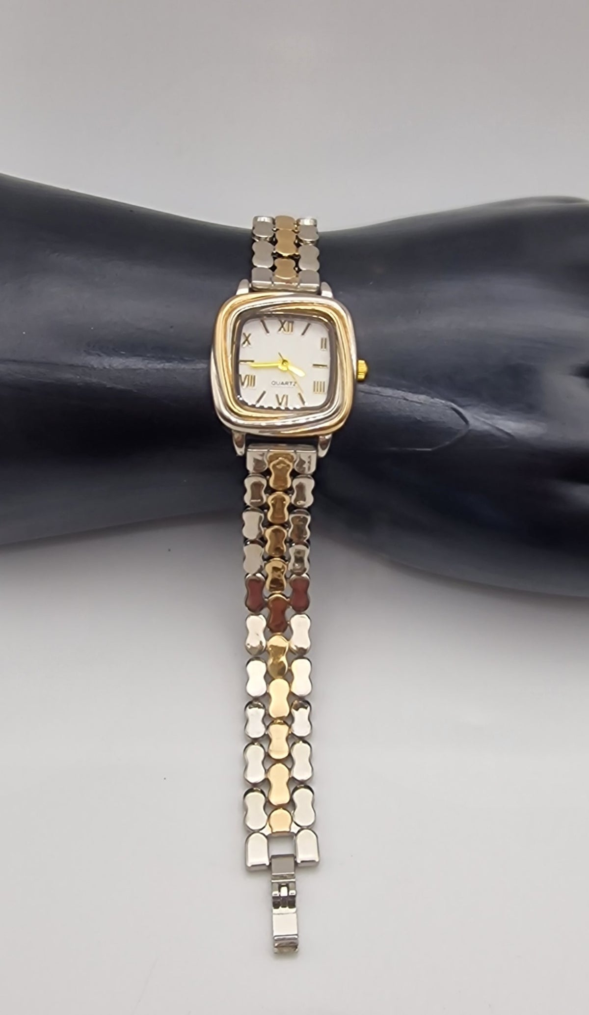 Armbanduhr S-23