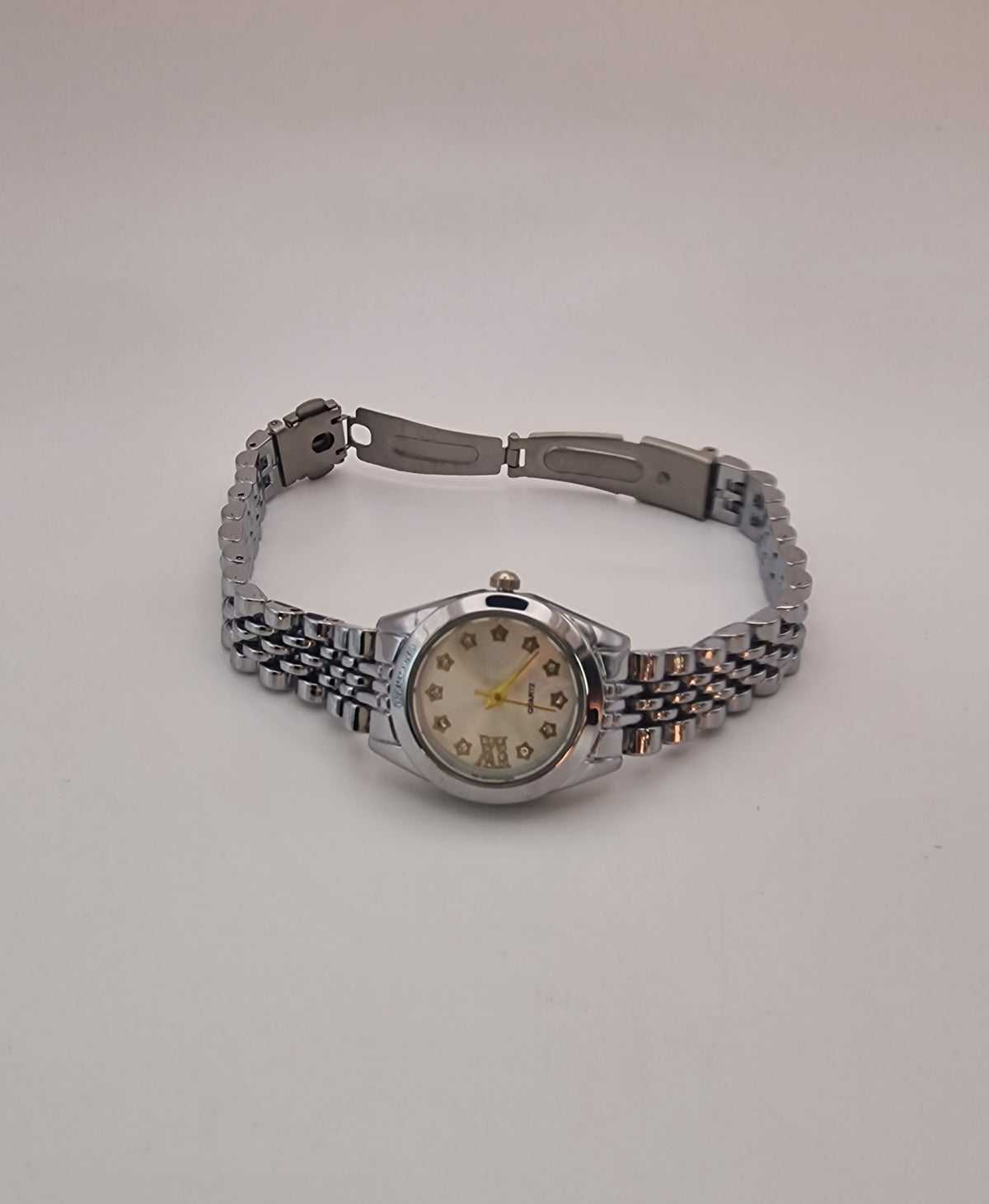 Armbanduhr S-25
