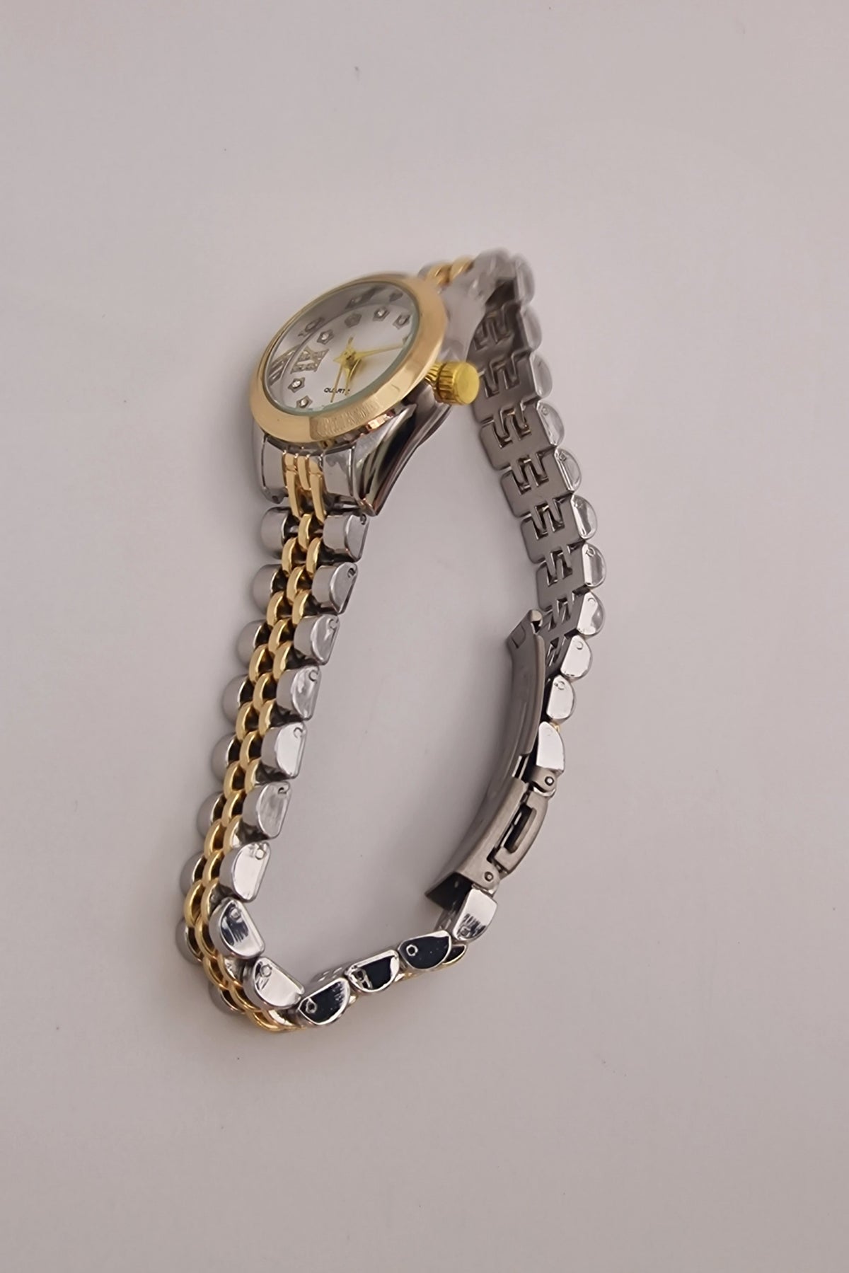 Armbanduhr S-26