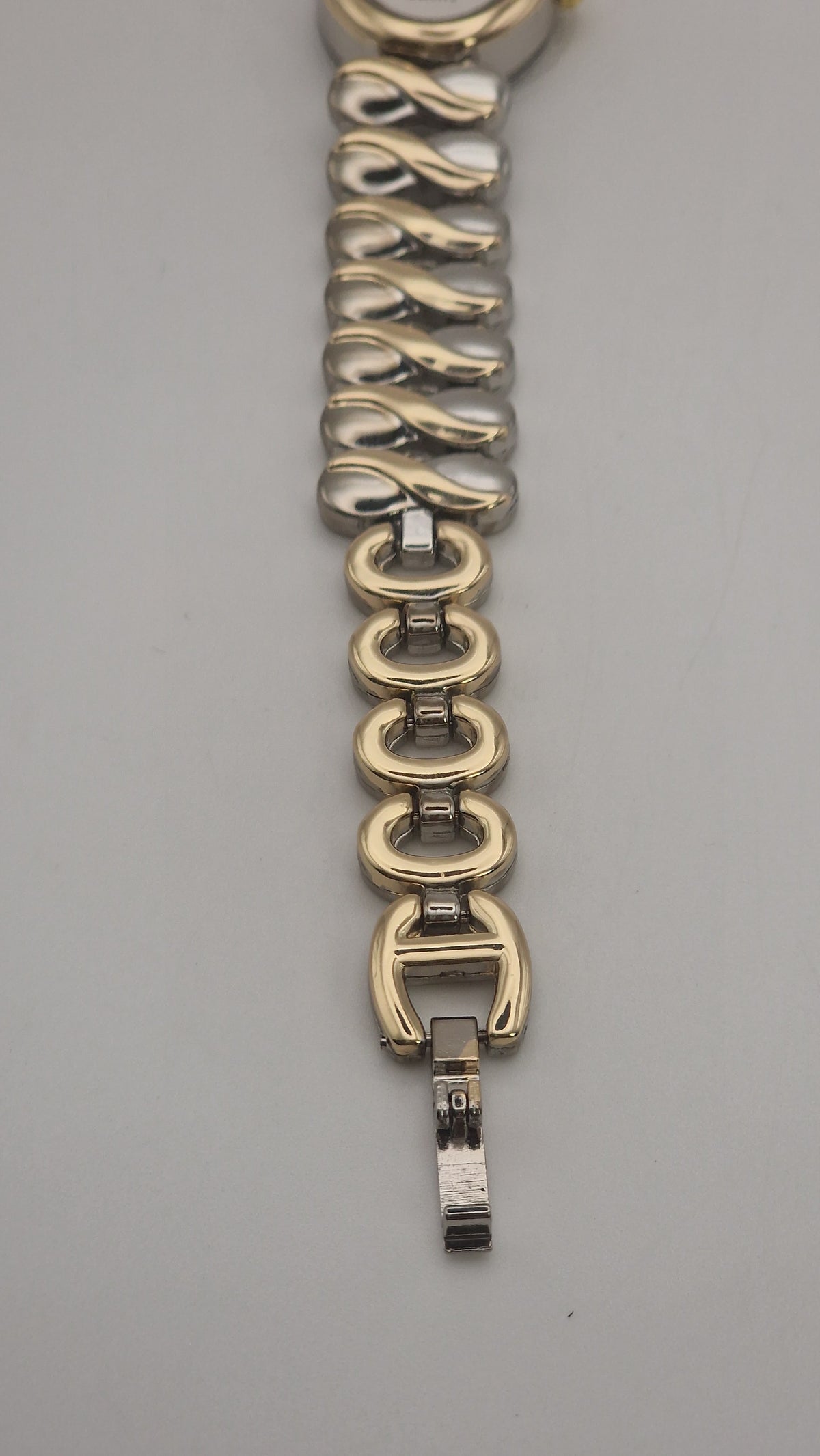 Armbanduhr S-8