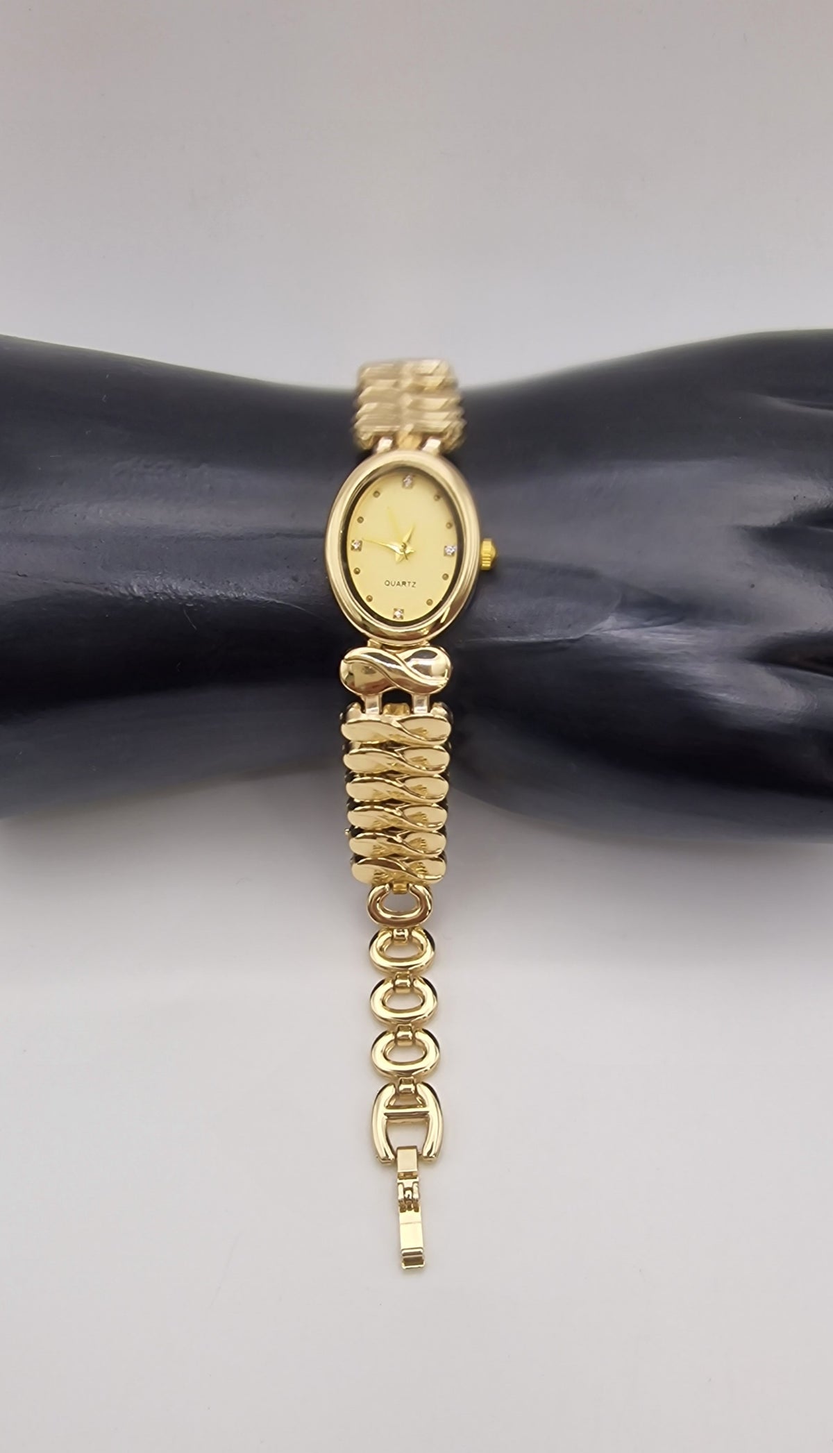 Armbanduhr S-9